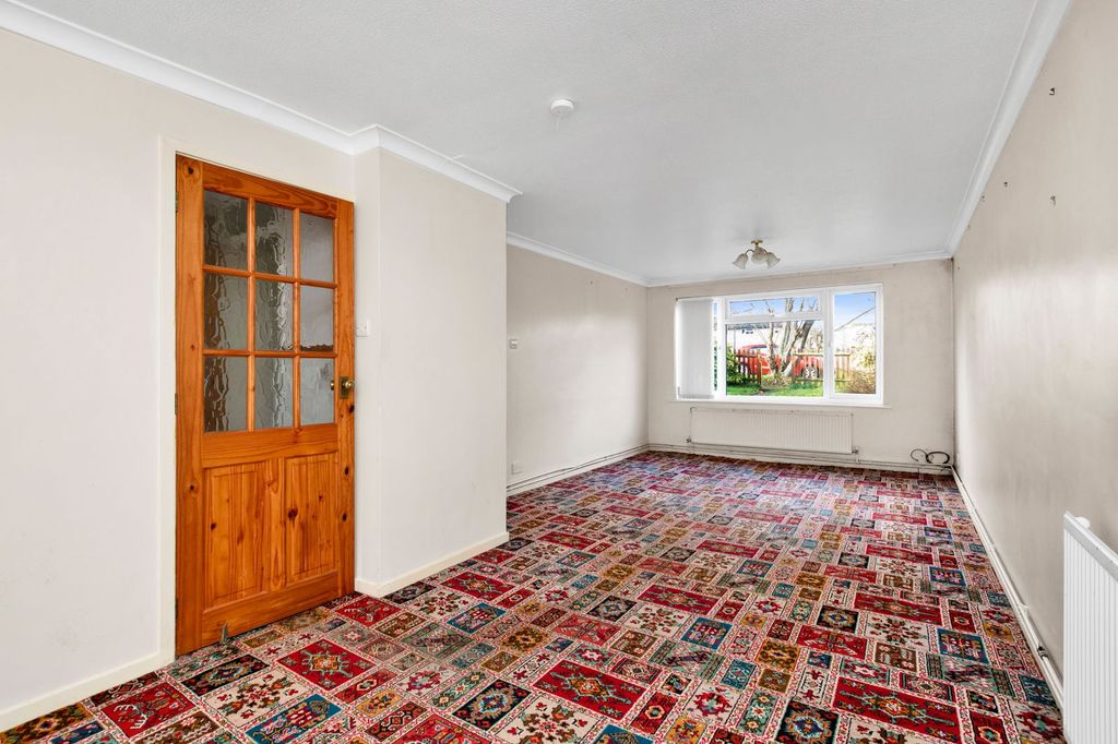 Property photo 3 of 24