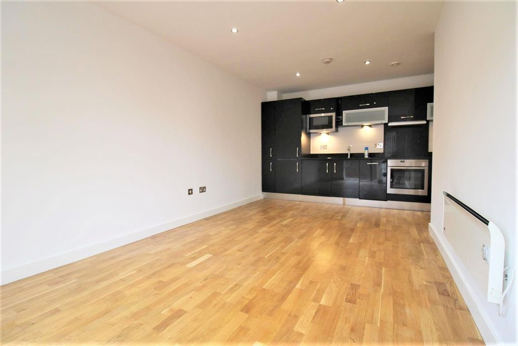 Property photo 3 of 8 Cordwainerskitchen.Jpg