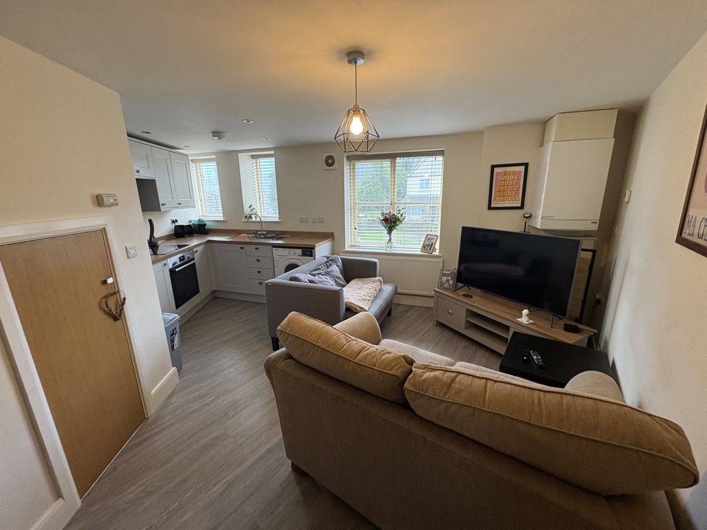 Property photo 2 of 6