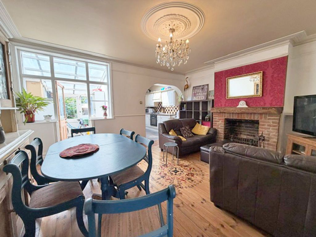 Property photo 2 of 13 Living/Dining Room