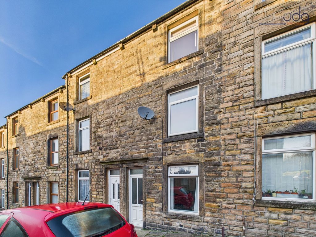 Property photo 1 of 11 Welcome To 37 Vincent Street