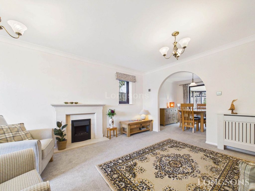 Property photo 2 of 24