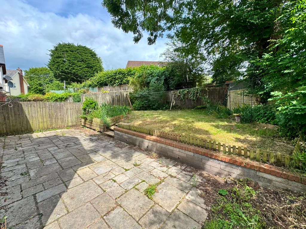 Property photo 2 of 5