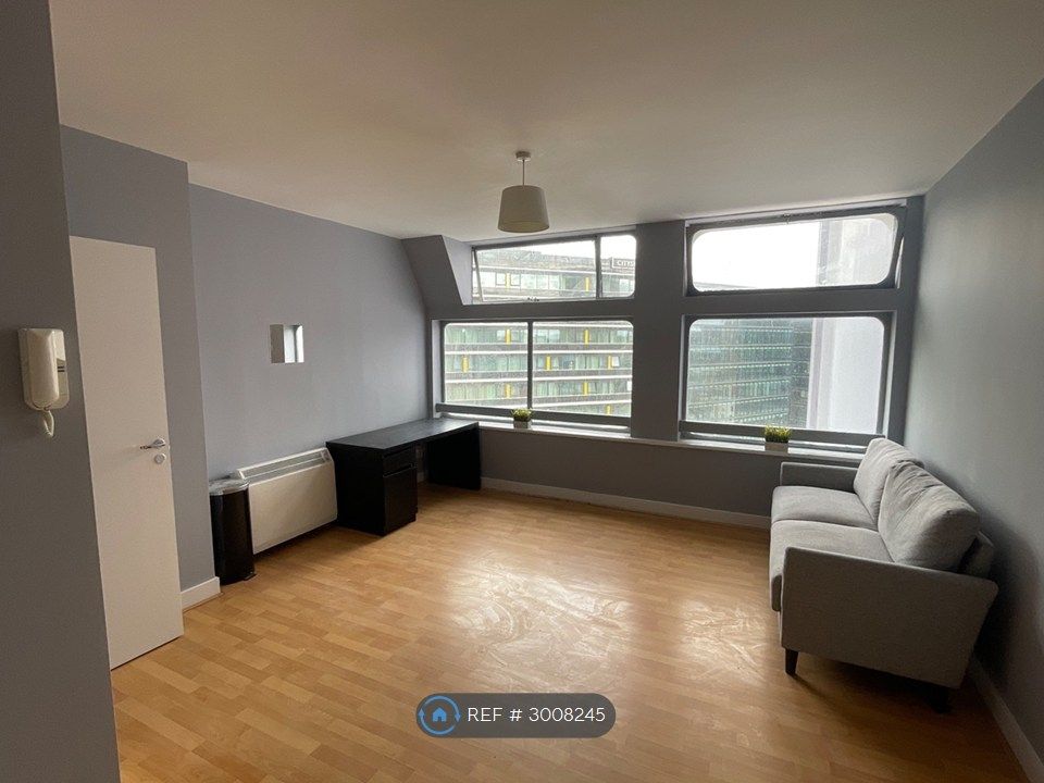 Property photo 3 of 12