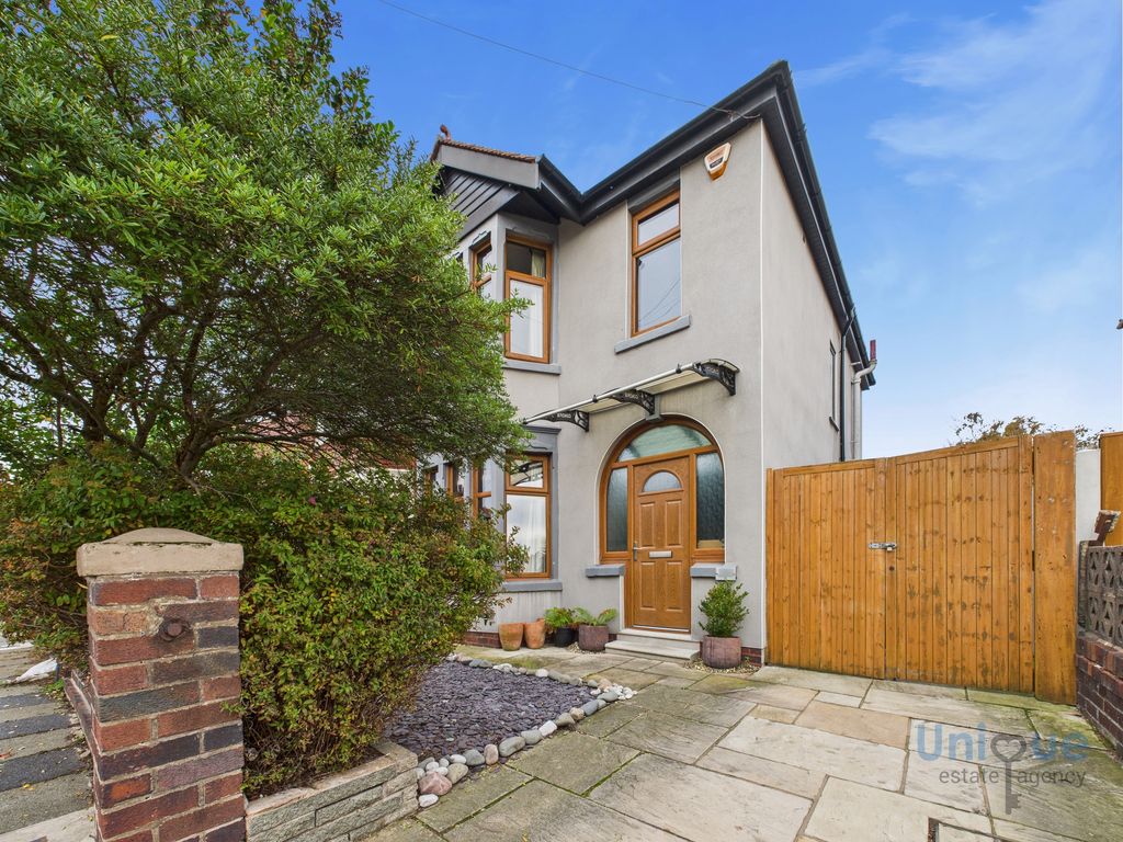 Property photo 1 of 27