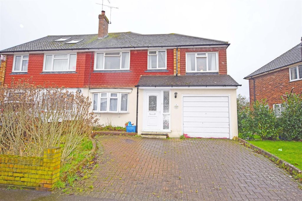 Property photo 1 of 18 Front