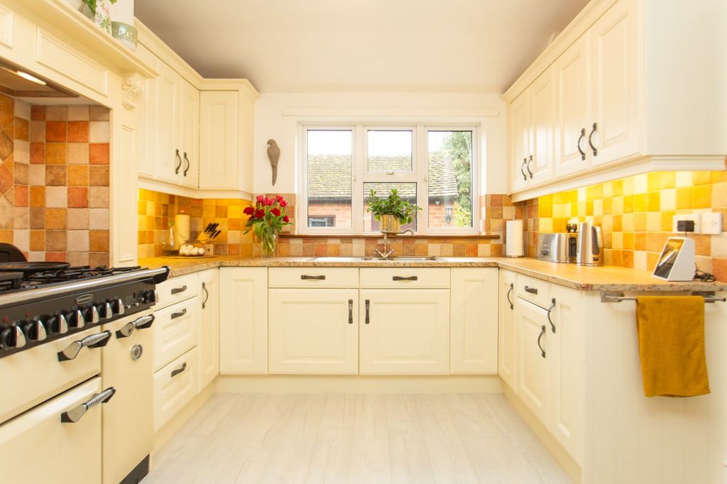 Property photo 2 of 50 Picture 2