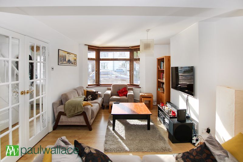 Property photo 2 of 15 Lounge