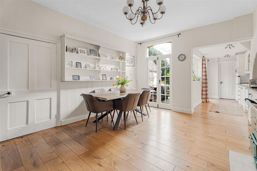 Property photo 3 of 32 36_72967.Jpg