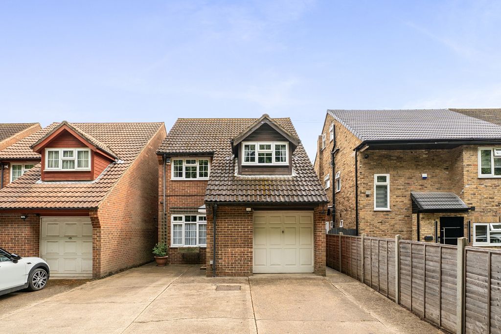 Property photo 2 of 19 1469386-2-6A1F42c...