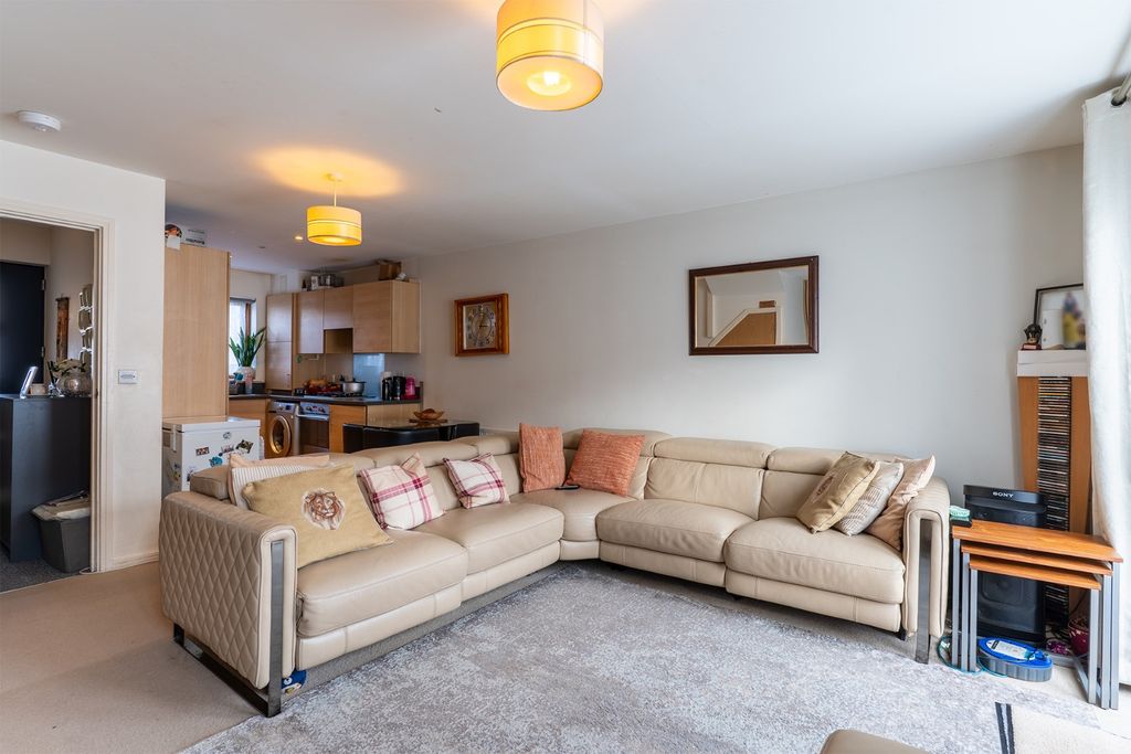 Property photo 2 of 14 2641913