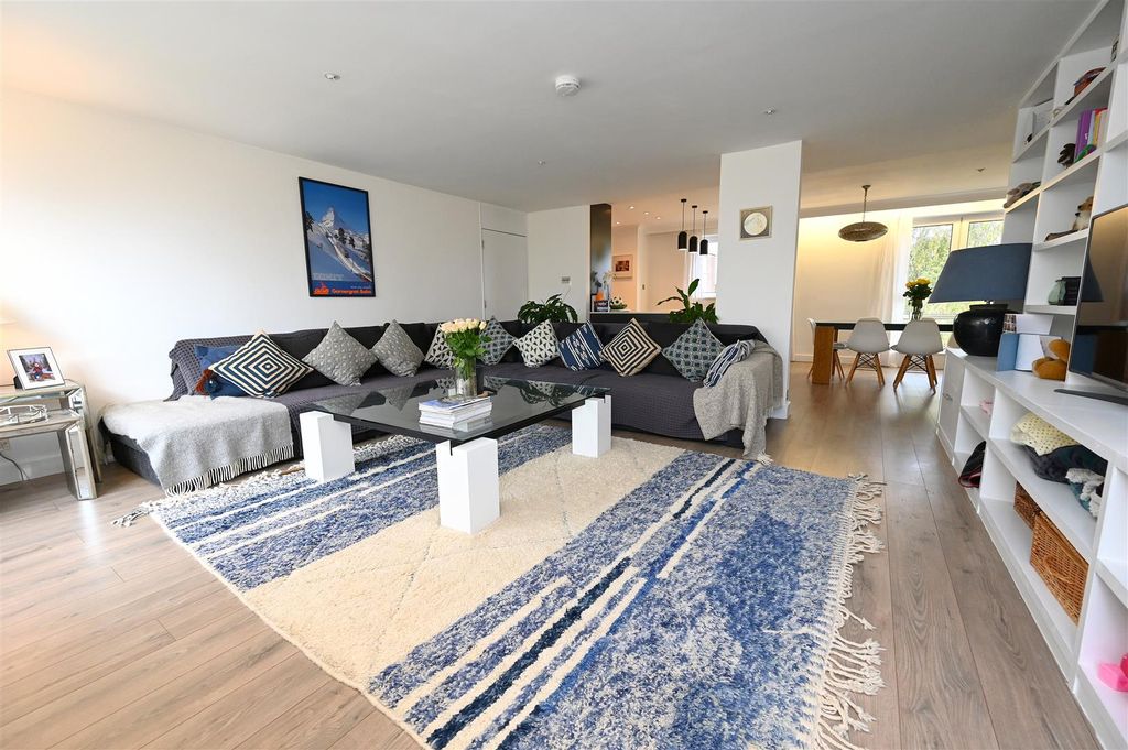 Property photo 2 of 28 Living Room.Jpg