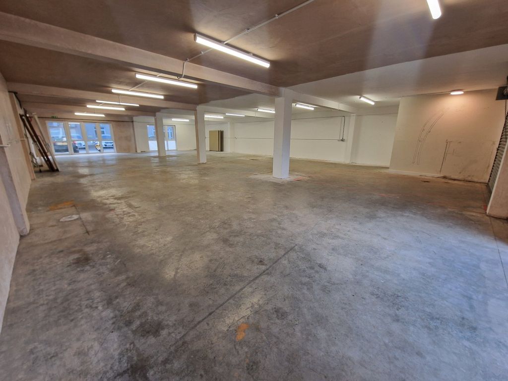 Property photo 3 of 5