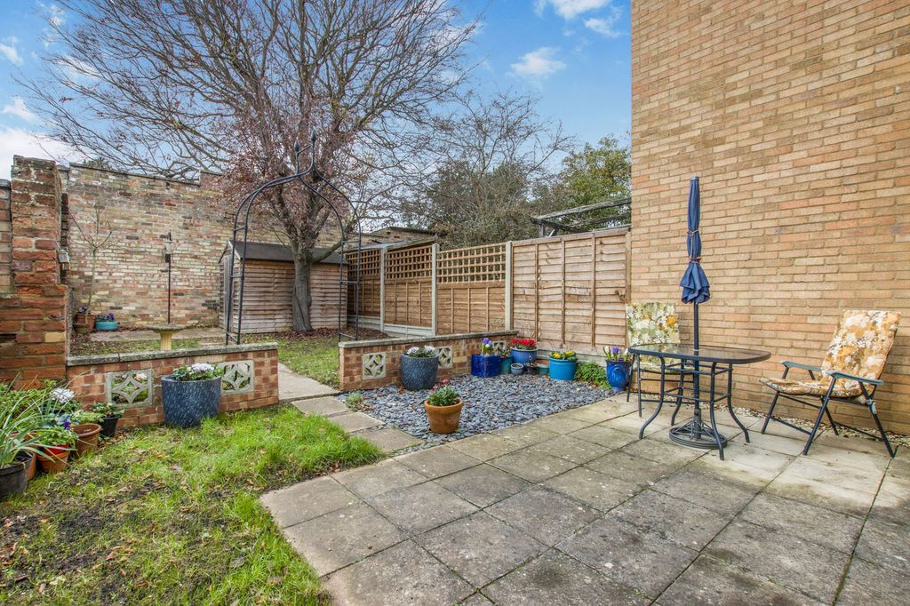 Property photo 2 of 13