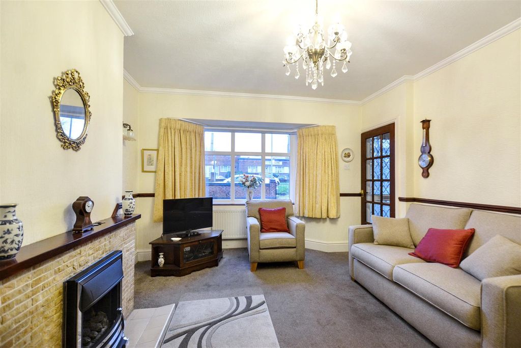 Property photo 3 of 14 Lounge_3.Jpeg