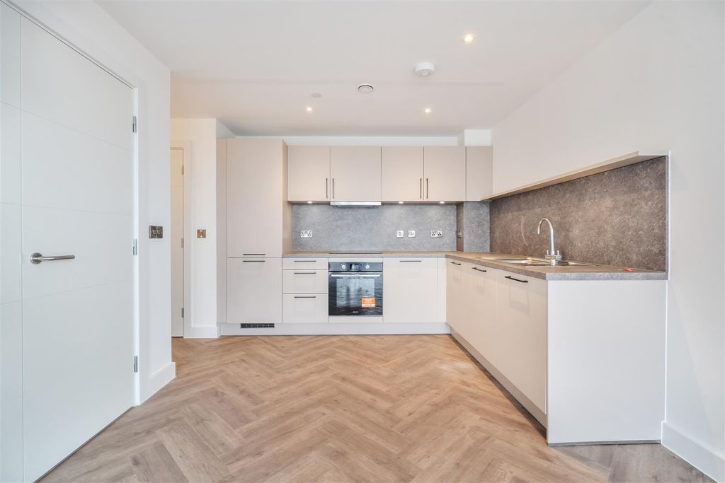 Property photo 3 of 24 6A85978c95A40-1503366 (8)-1.Jpg
