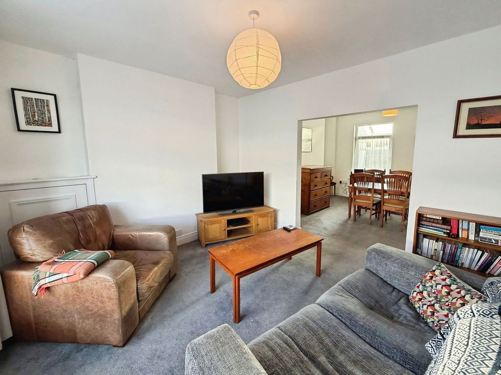 Property photo 2 of 30