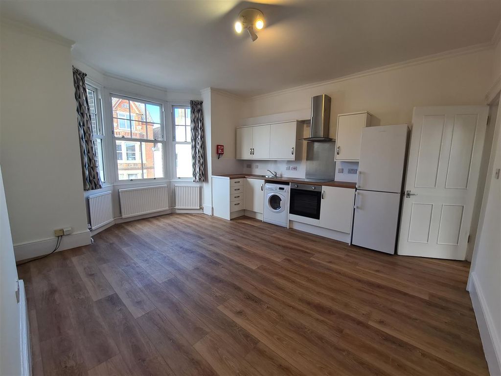 Property photo 3 of 15 Kitchen.Jpg