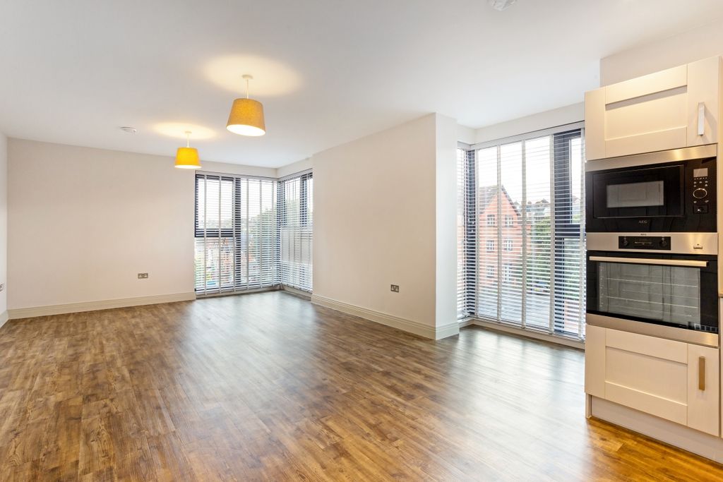Property photo 3 of 8 Reception Room