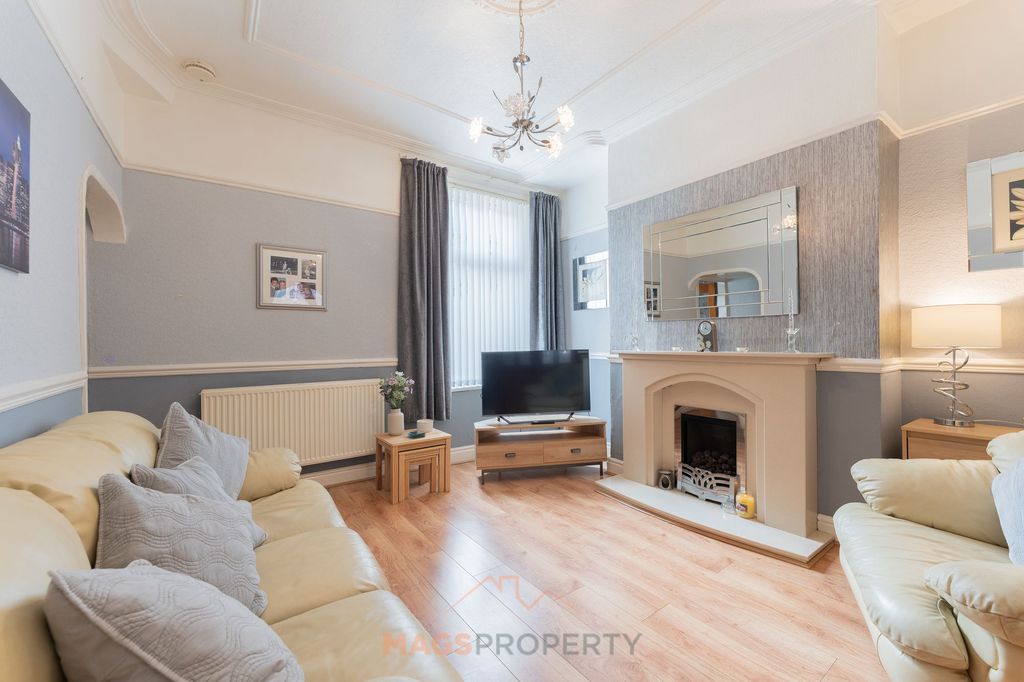 Property photo 3 of 16