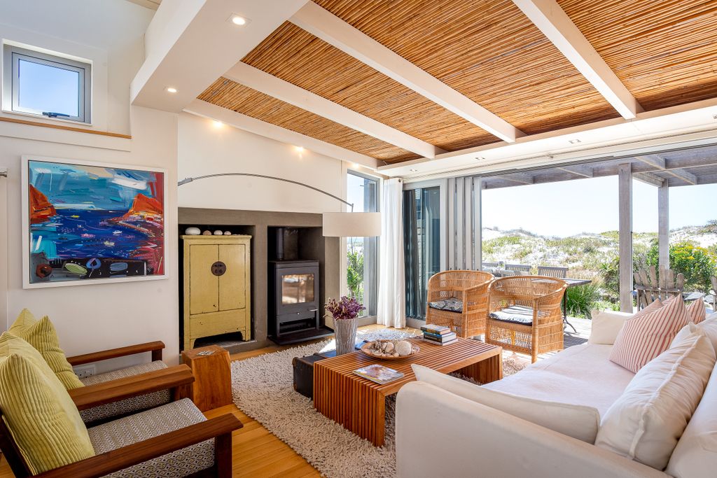 Property photo 2 of 43