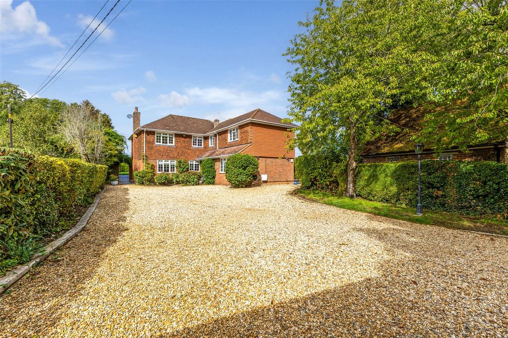 Property photo 1 of 29 Picture No. 04