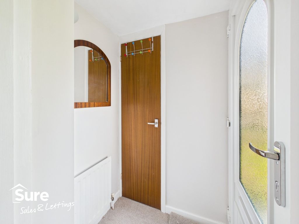 Property photo 2 of 10 4693272