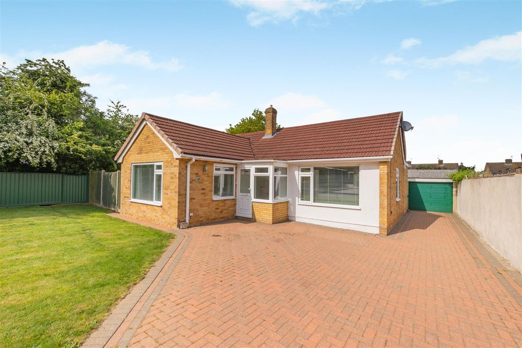 Property photo 1 of 15 External