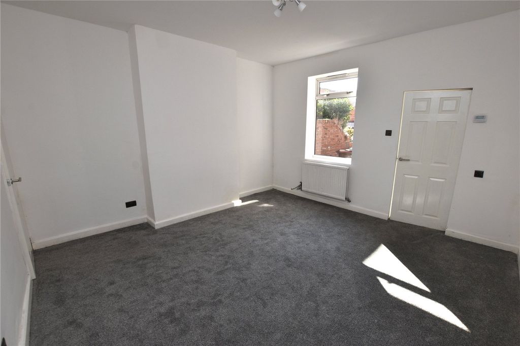 Property photo 3 of 12 Picture No. 03