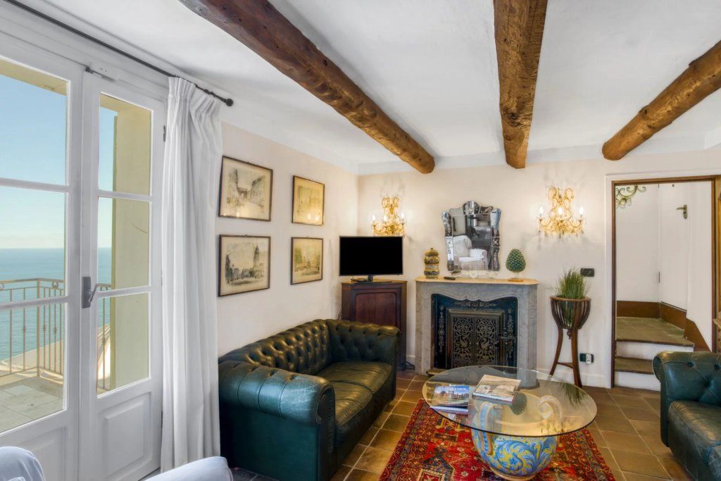 Property photo 3 of 35