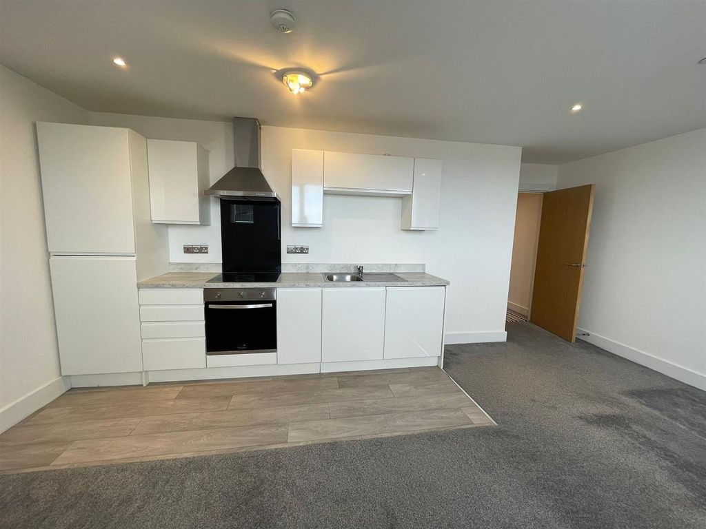 Property photo 2 of 5 Photo-2026-04-10-13-45-58.Jpg