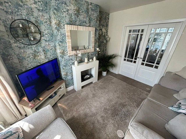 Property photo 2 of 20 Picture No. 42
