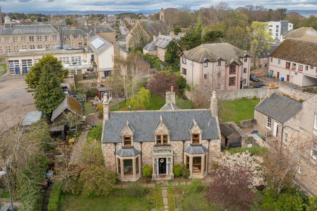 Property photo 1 of 38