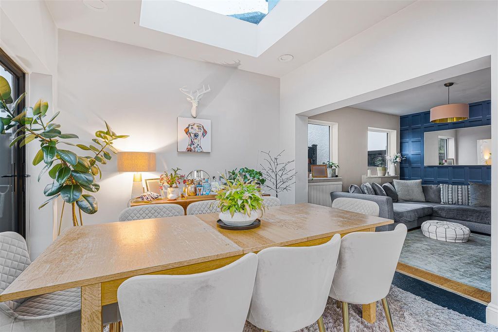 Property photo 3 of 24 31_67811.Jpg