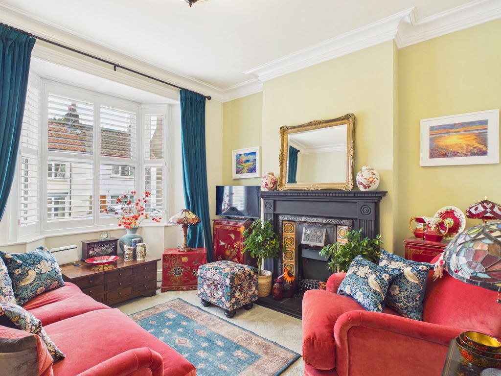Property photo 2 of 22 5094693