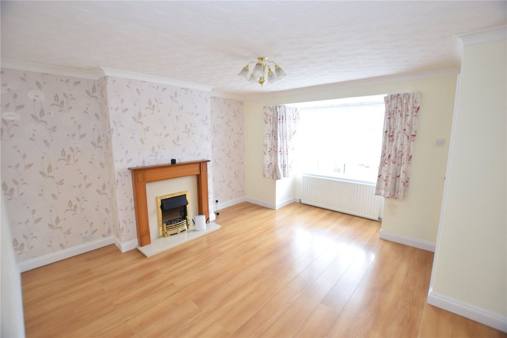 Property photo 2 of 12 Picture No. 16