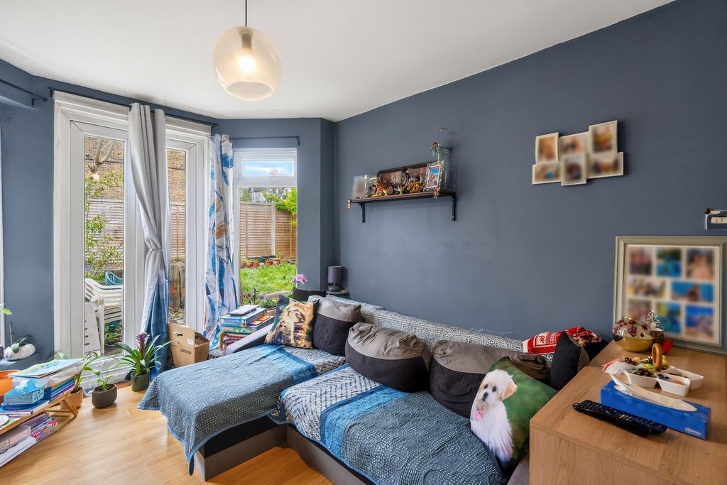 Property photo 2 of 20 Open Plan Living