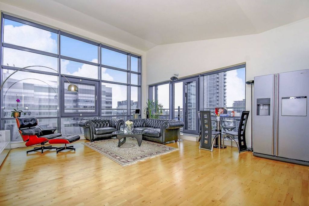Property photo 1 of 13
