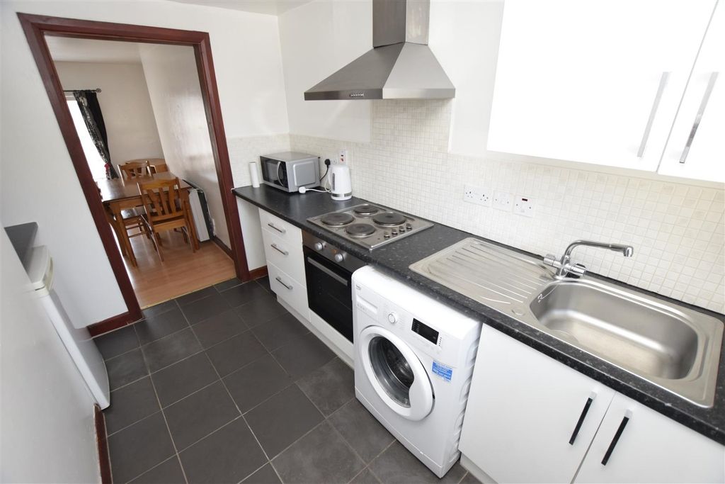 Property photo 1 of 7 4550990