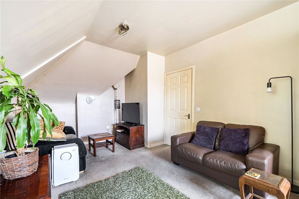 Property photo 3 of 10 Picture No. 33