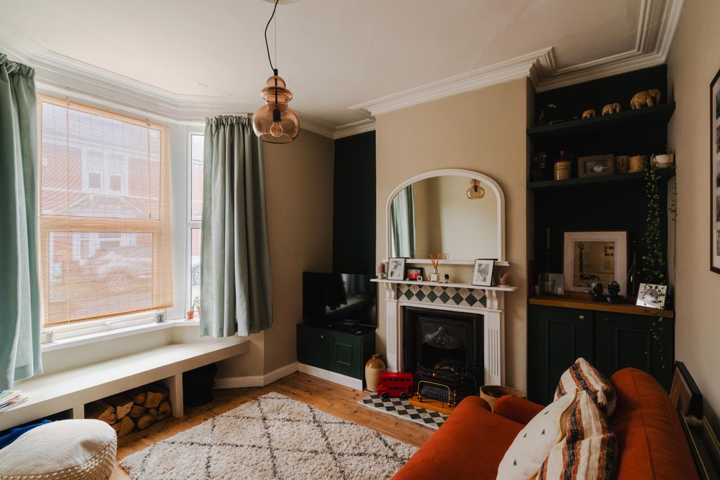 Property photo 3 of 17 12