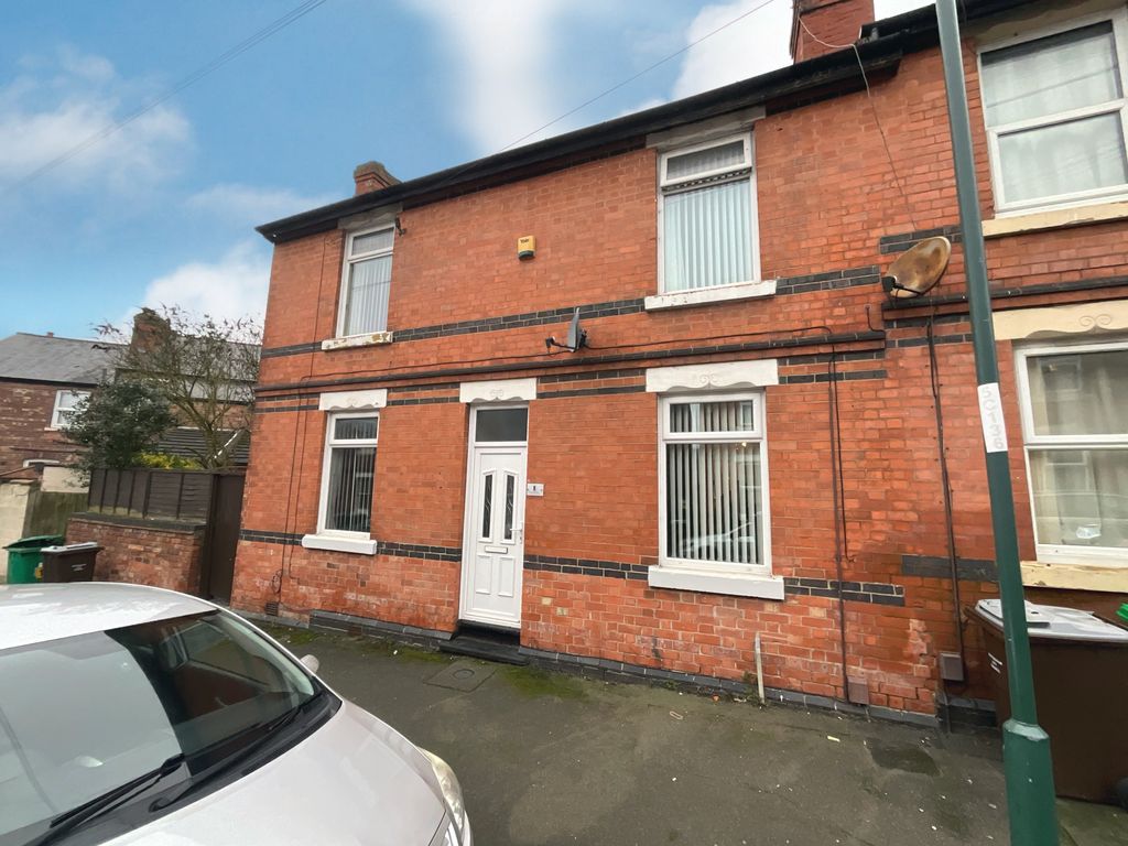 Property photo 1 of 19 157156D8-3059-4294-811C-3Ca7Cef911E5