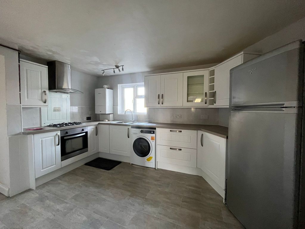 Property photo 3 of 10 Image