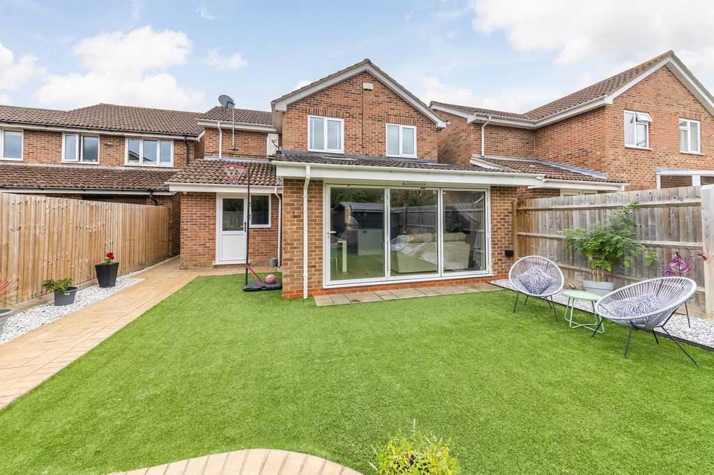 Property photo 2 of 24