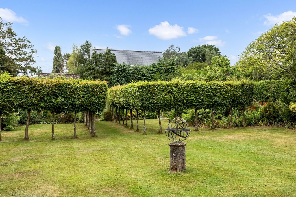 Additional image 31 of 6 bed detached house for saleBrighton Road, Horsham RH13
