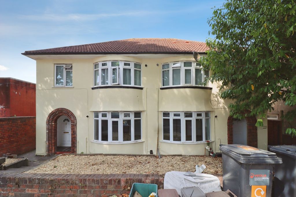 Property photo 1 of 18 Pbox-Img.Jpg
