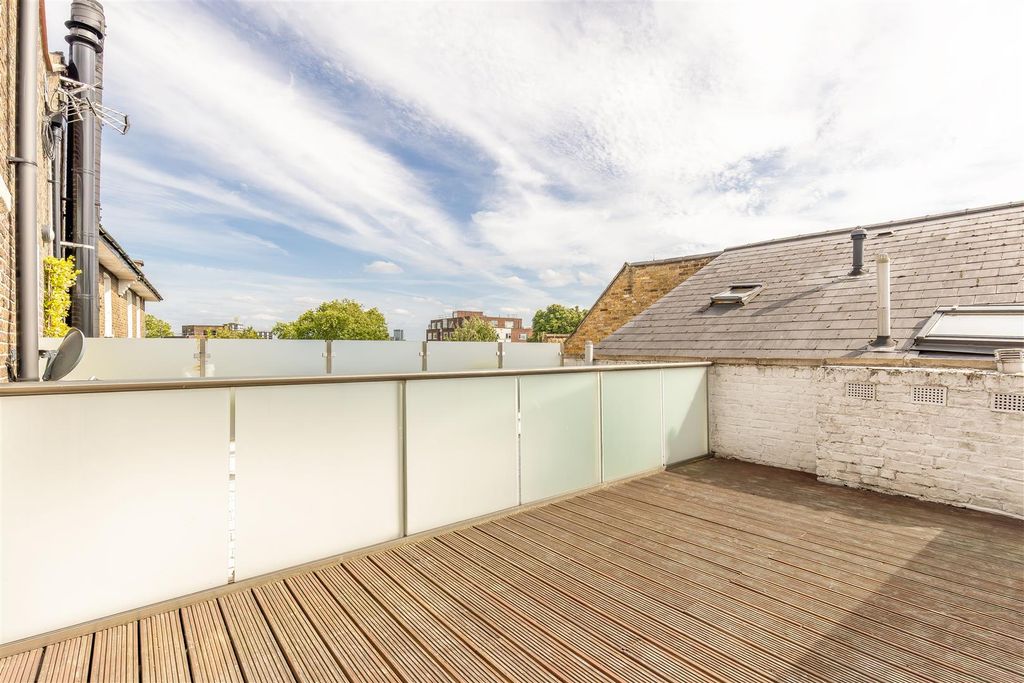 Property photo 2 of 10 Terrace - Haverstock Hill .Jpg