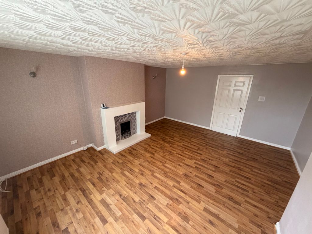 Property photo 3 of 14 Photo 3