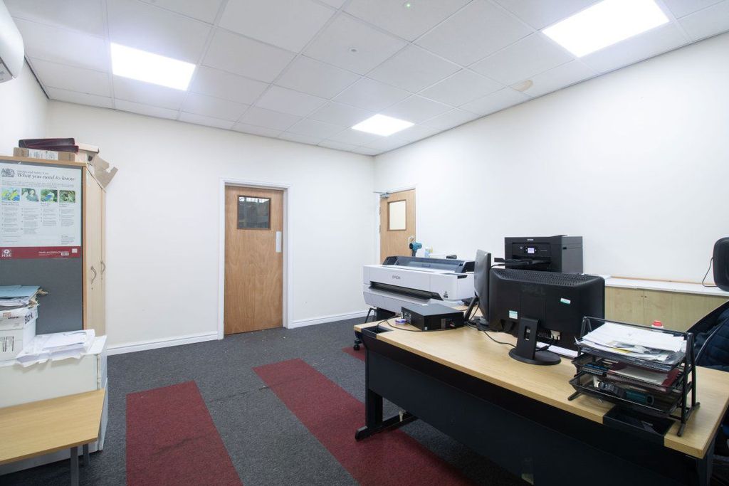 Property photo 3 of 20