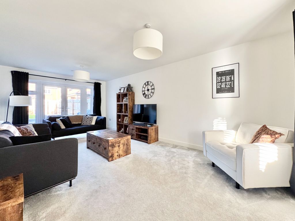 Property photo 3 of 30 Akeman Residential